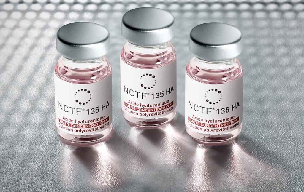 Viales del tratamiento NCTF 135HA para mesoterapia facial y luminosidad en Murcia